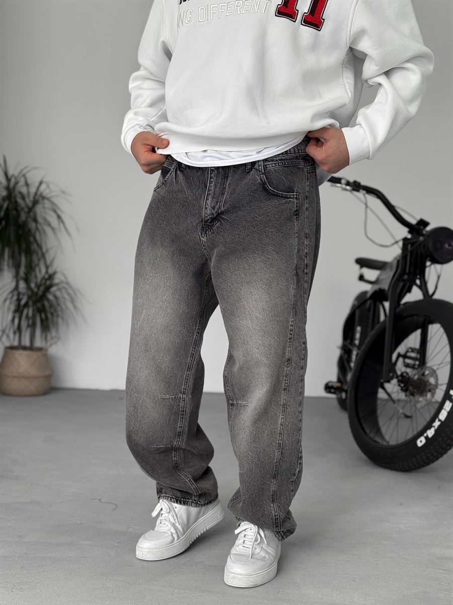 Baggy Pants with Stitching Details