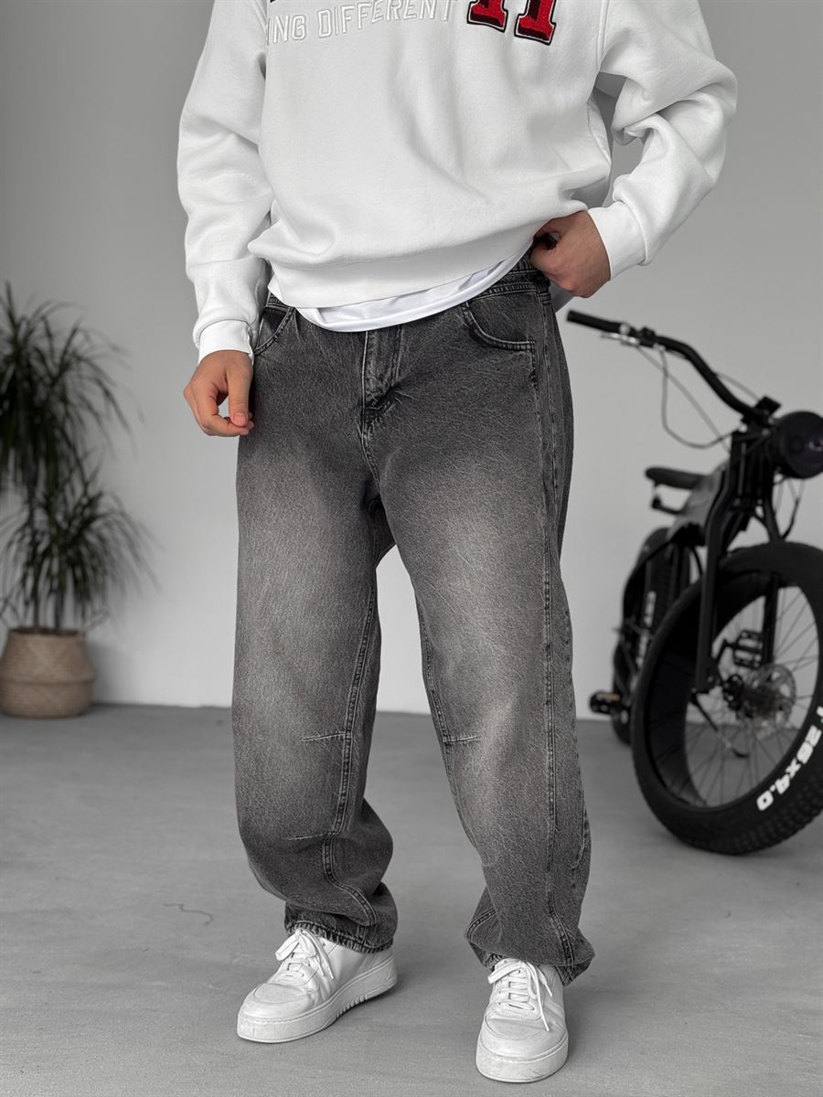 Baggy Pants with Stitching Details