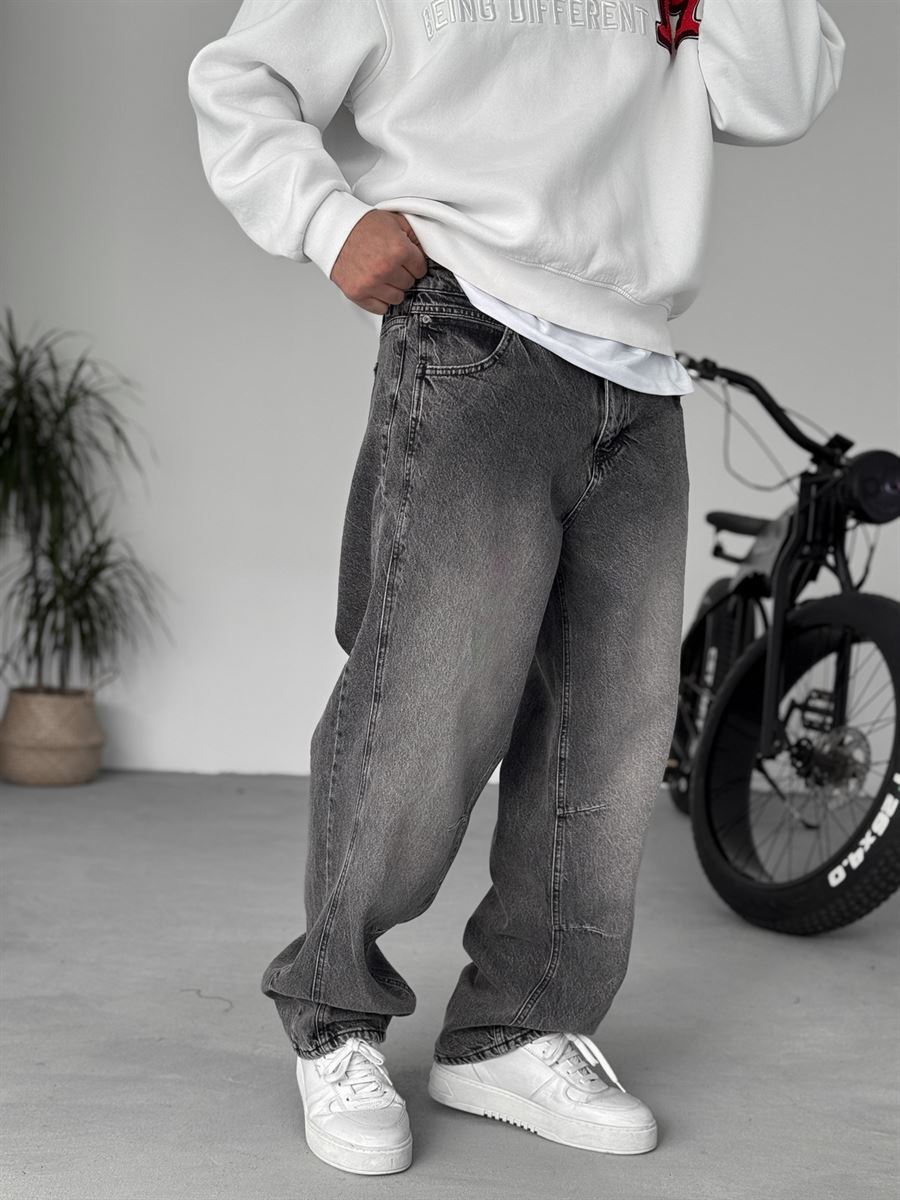 Baggy Pants with Stitching Details