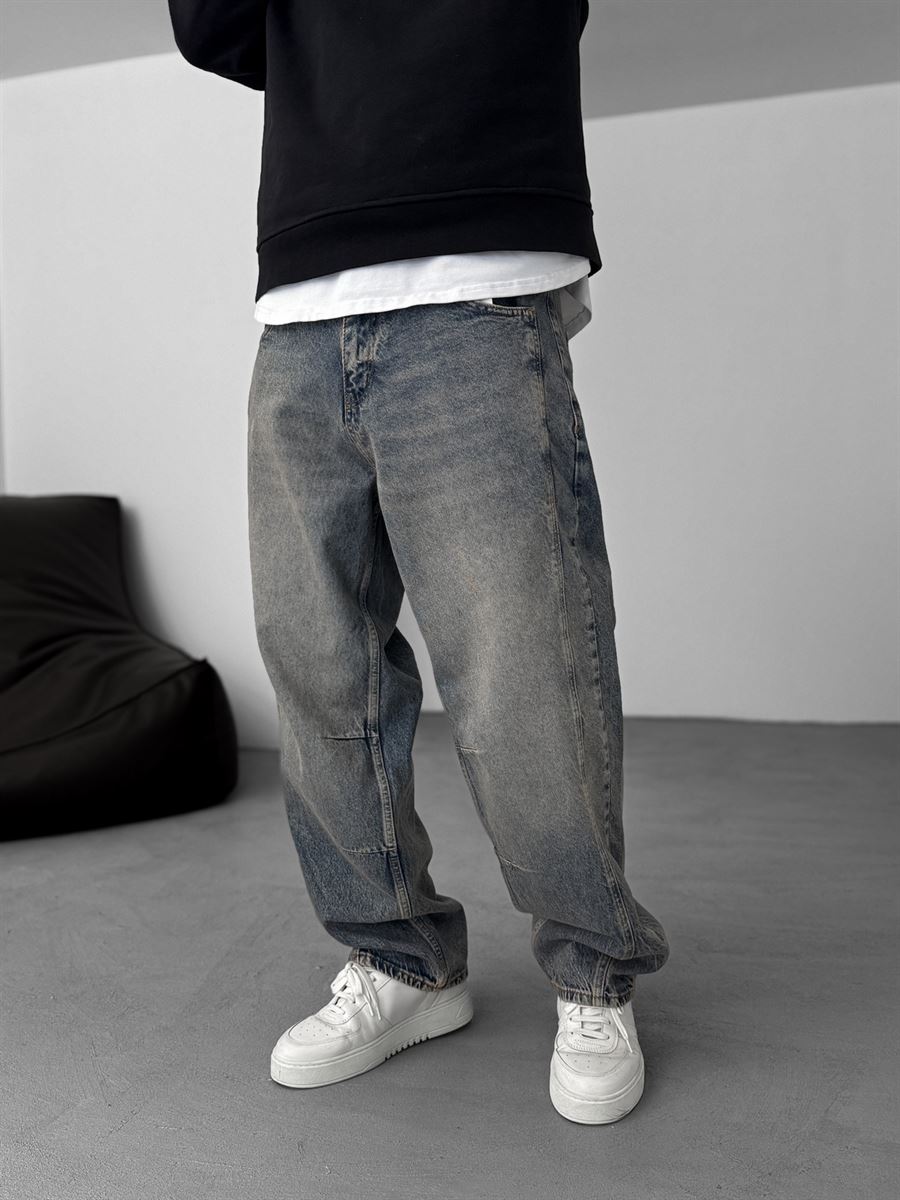 Baggy Pants with Stitching Details