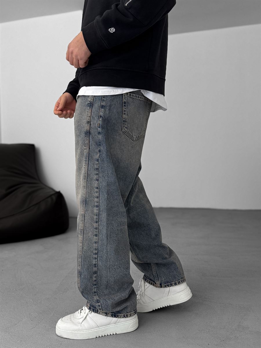 Baggy Pants with Stitching Details