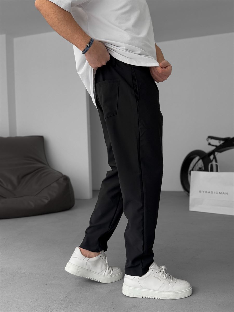 Carrot Cut Pants with Chain