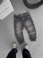Distressed Boyfriend Jean