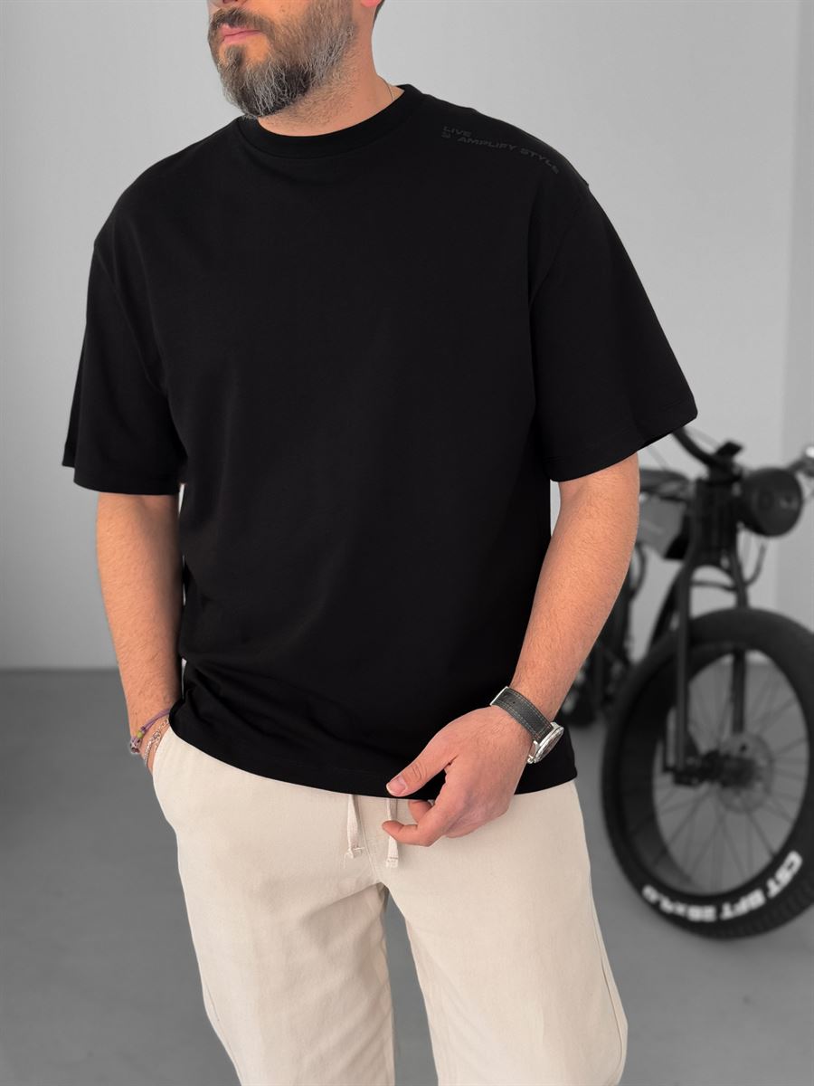 Simplify Embossed T-Shirt