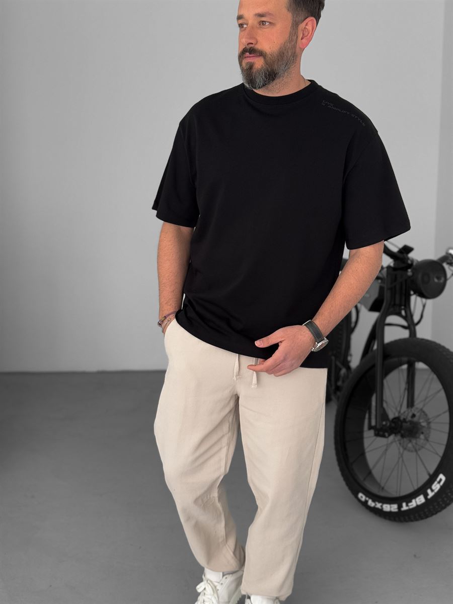 Simplify Embossed T-Shirt