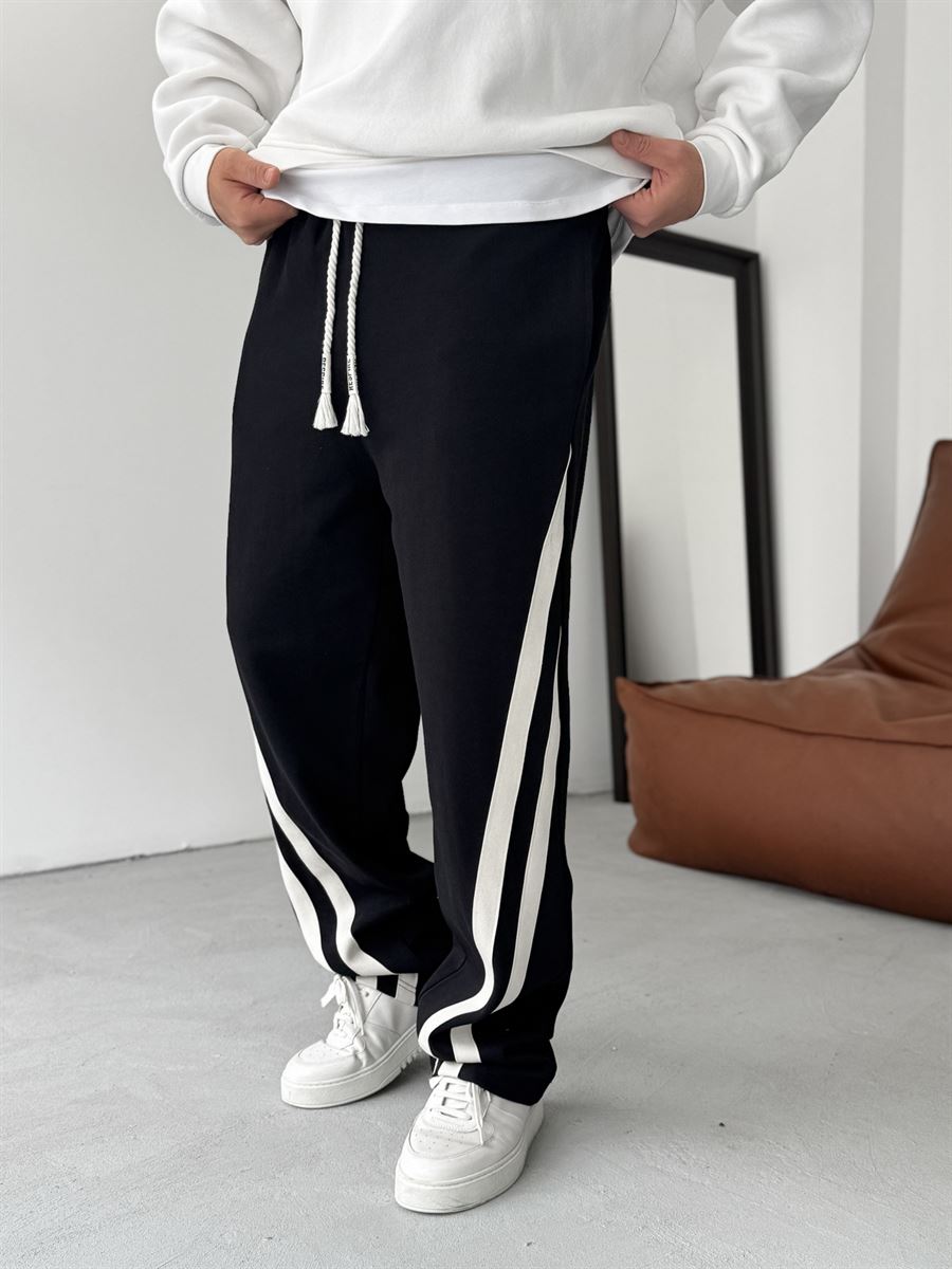Diagonal Striped Straight Leg Sweatpants