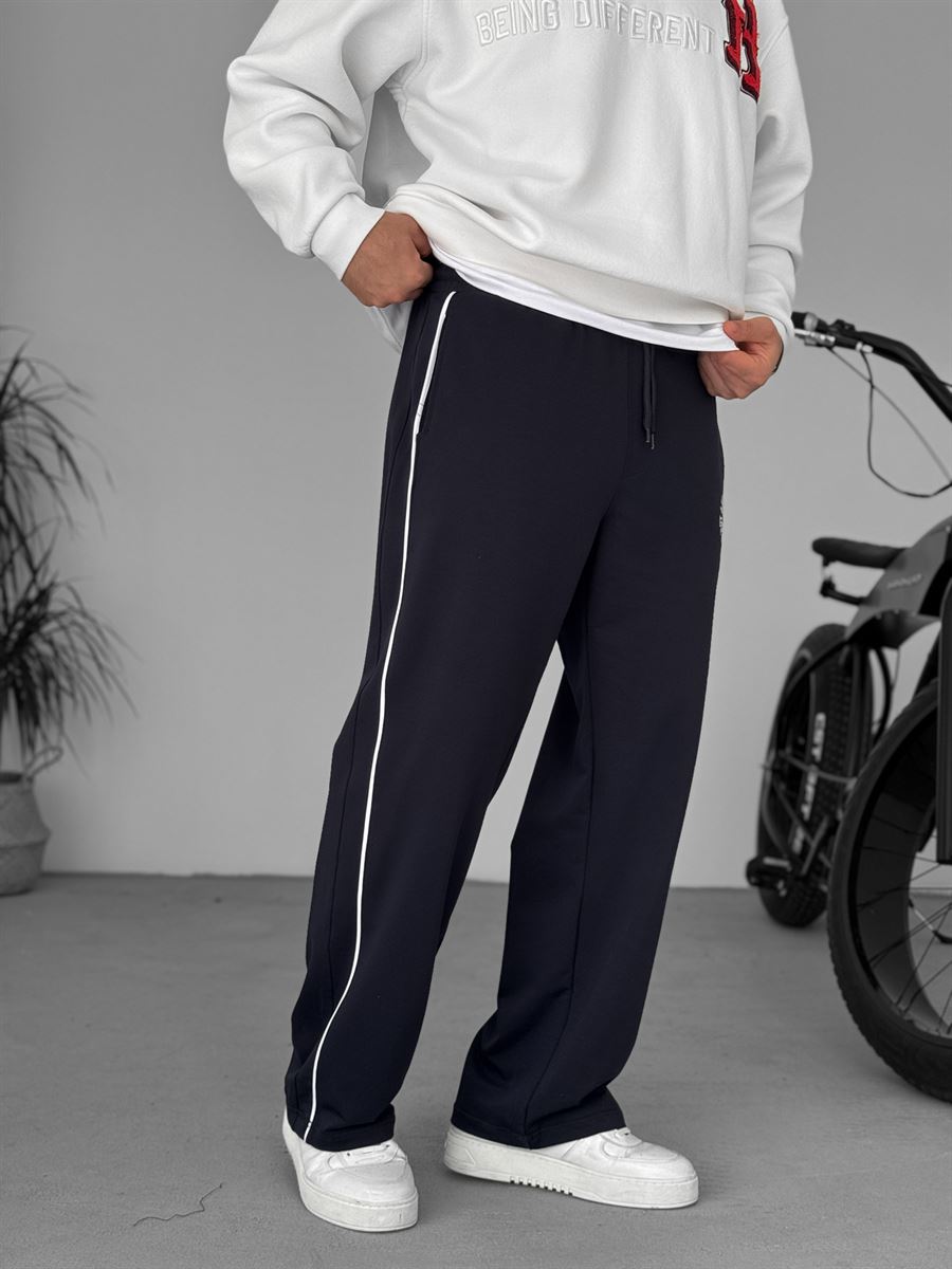 Authentic Embroidered Straight Leg Sweatpants