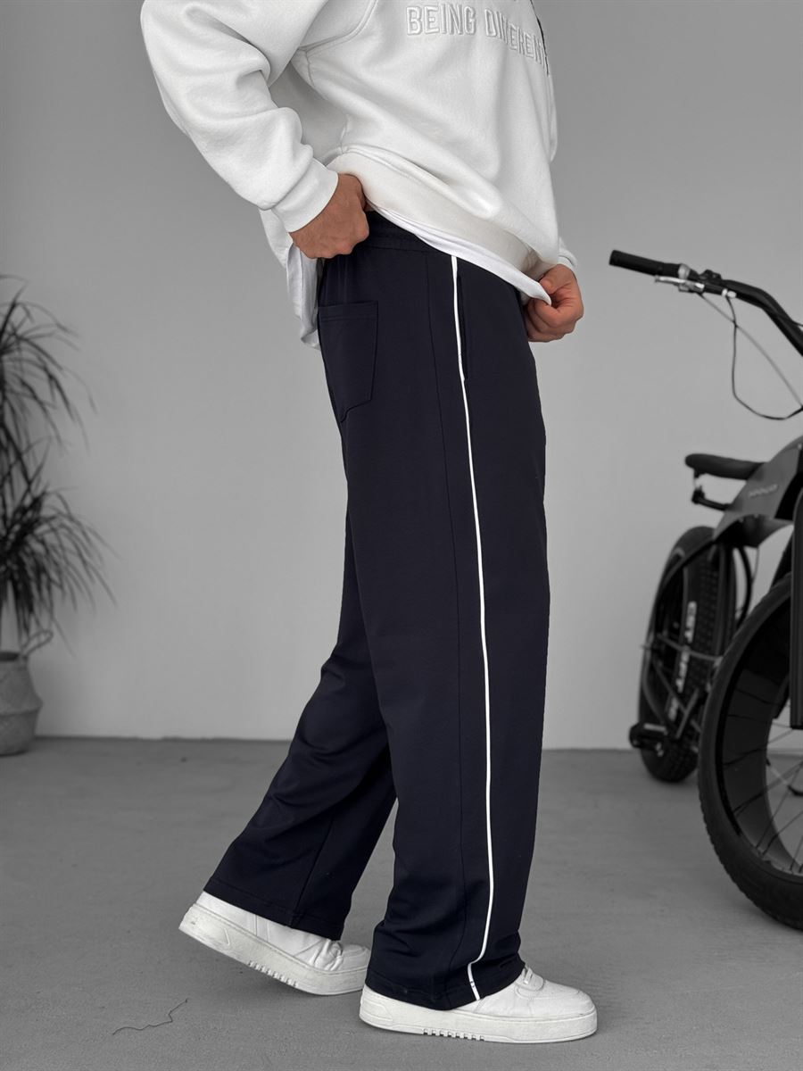 Authentic Embroidered Straight Leg Sweatpants