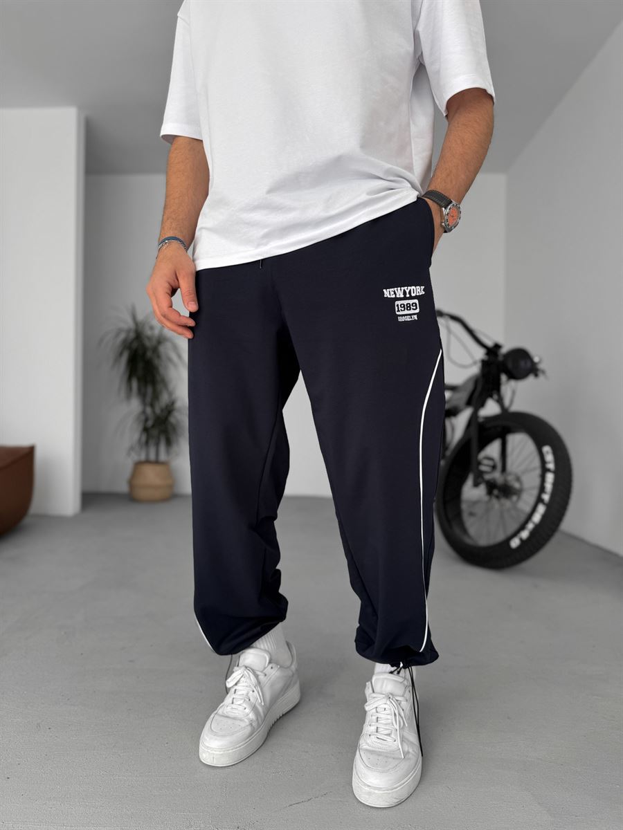 New York Embroidered Stopper Hem Sweatpants