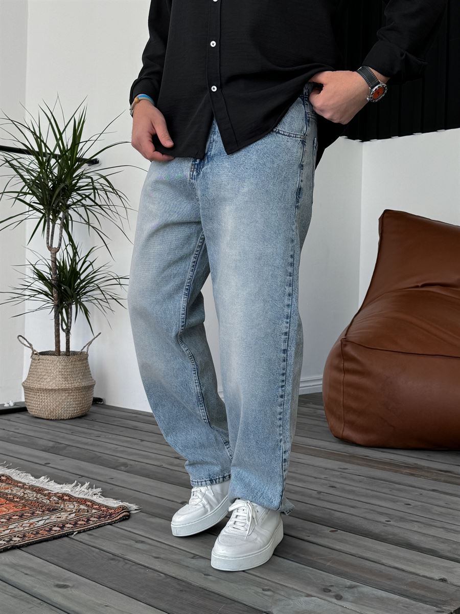 Stonewashed Baggy Jean