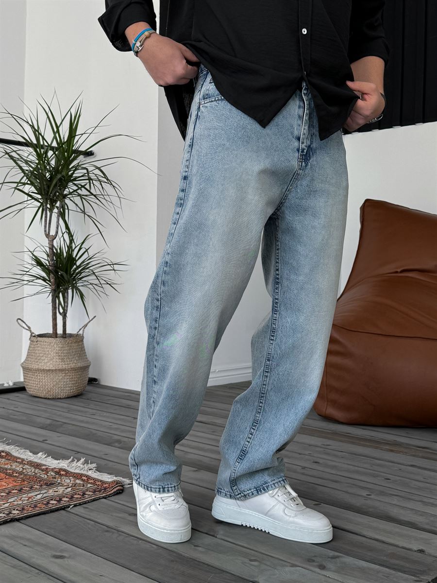Stonewashed Baggy Jean