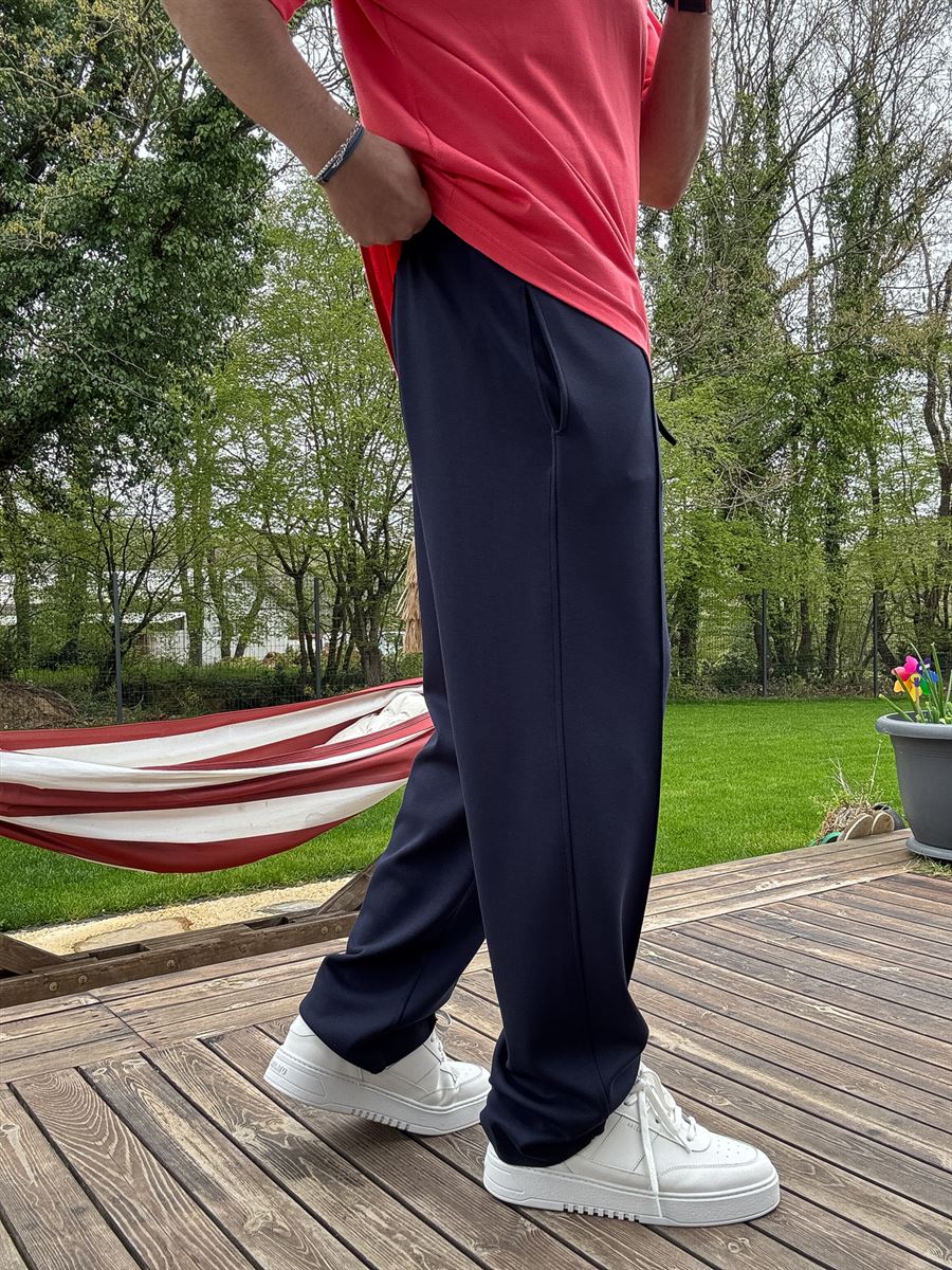 Stitched Lycra Straight Leg Sweatpants