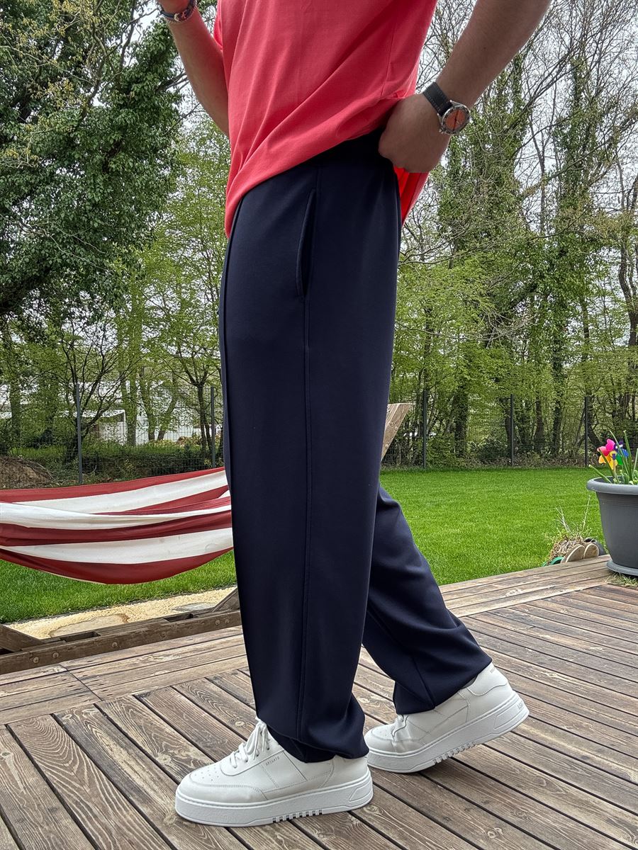 Stitched Lycra Straight Leg Sweatpants