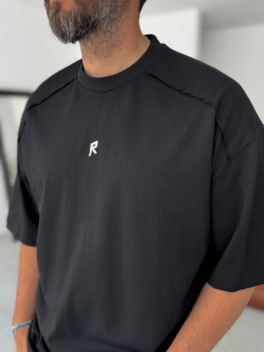 Shiny R-Printed Oversize T-Shirt