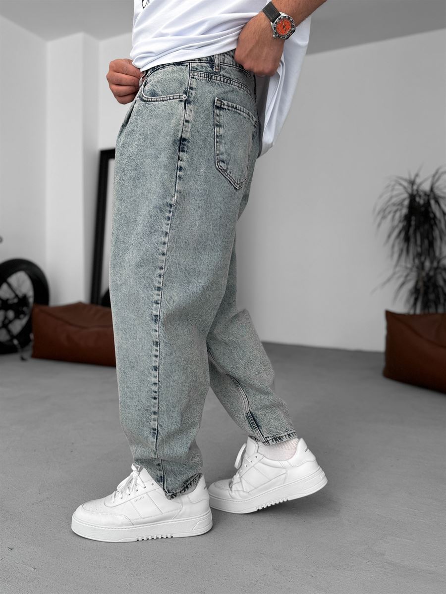 Balloon Fit Washed Jean