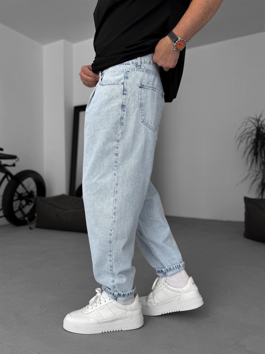 Balloon Fit Washed Jean