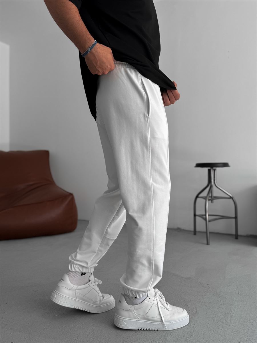 Elasticated Sweatpants with Stitching Detail