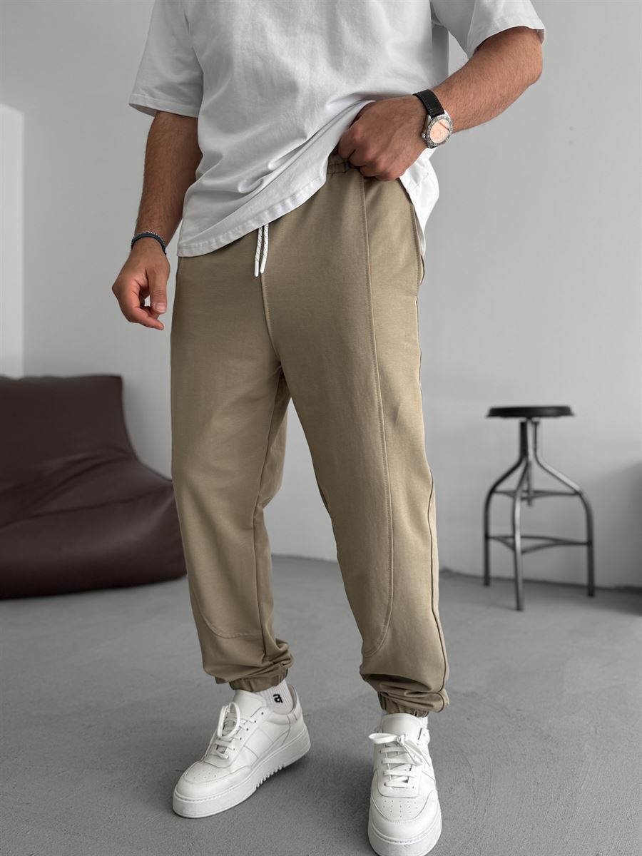 Elasticated Sweatpants with Stitching Detail