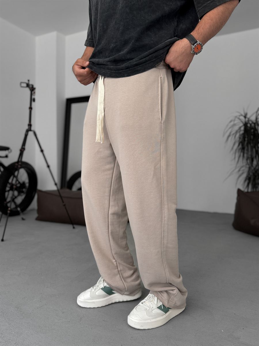 Three-Thread Raw Edge Straight Leg Sweatpants