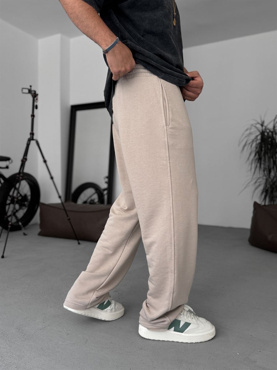 Three-Thread Raw Edge Straight Leg Sweatpants