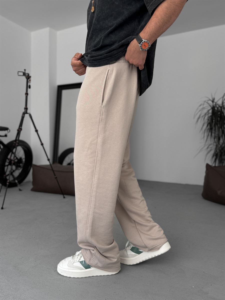Three-Thread Raw Edge Straight Leg Sweatpants