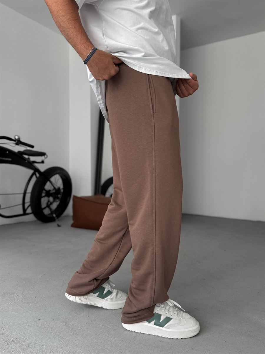 Three-Thread Raw Edge Straight Leg Sweatpants