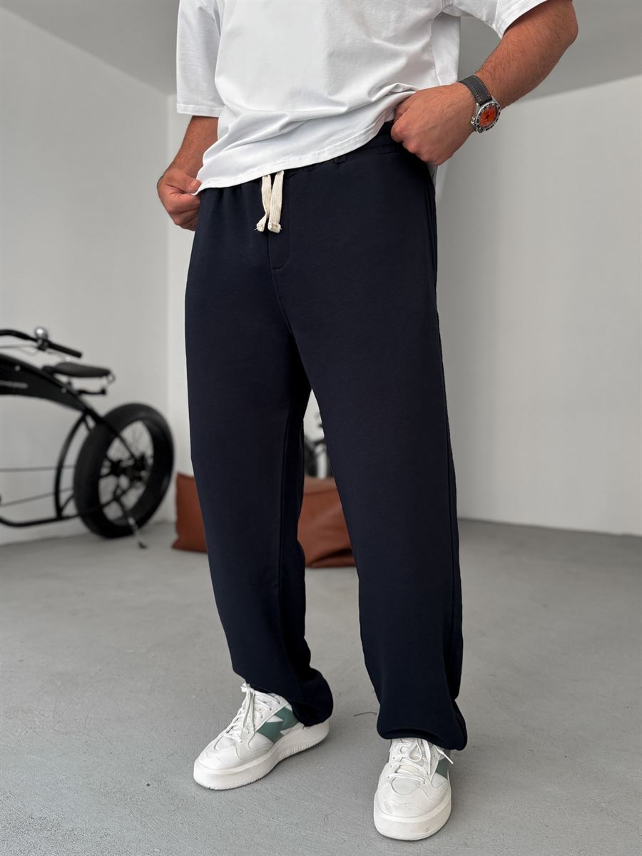 Three-Thread Raw Edge Straight Leg Sweatpants