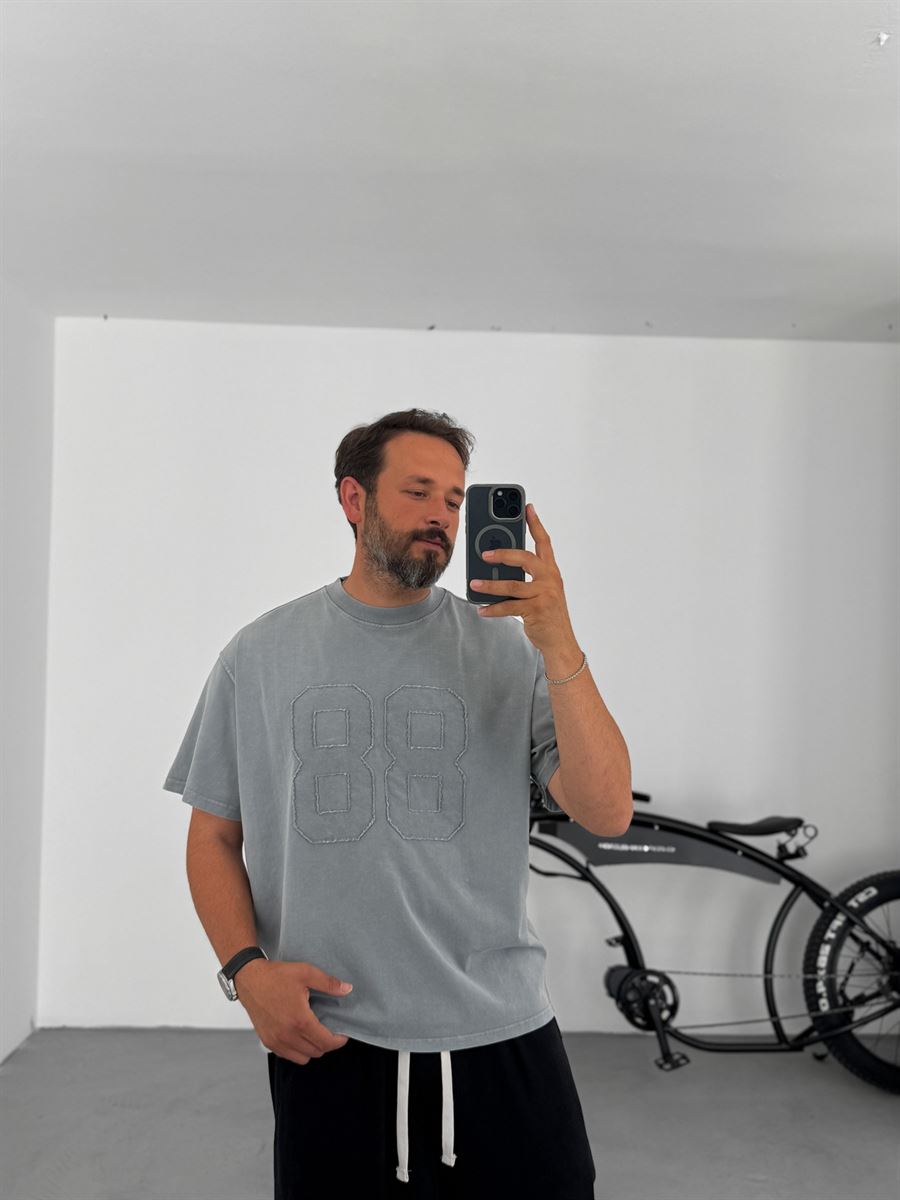 88 Patched Washed T-Shirt