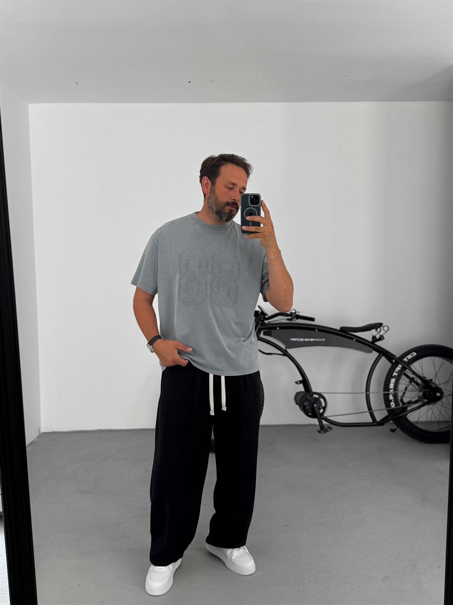 88 Patched Washed T-Shirt