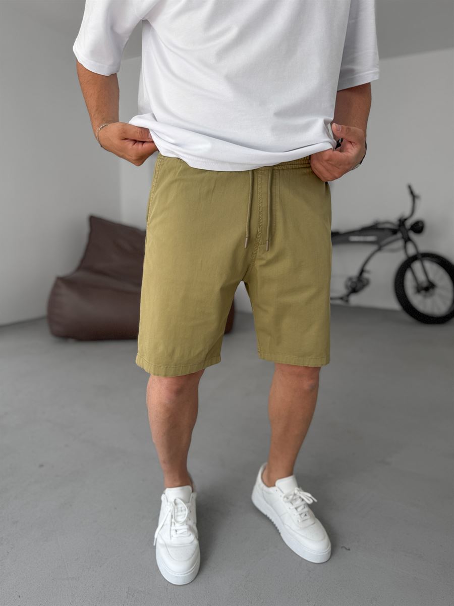 Thin Basic Gabardine Shorts