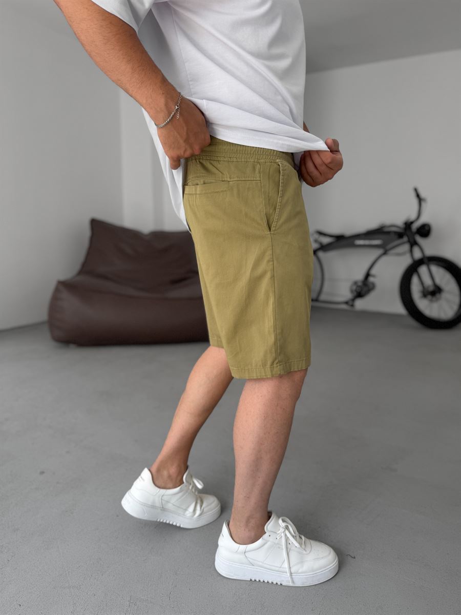 Thin Basic Gabardine Shorts