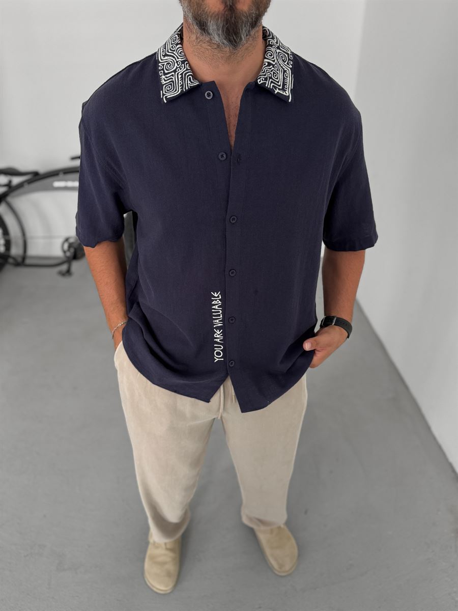 Collar Embroidered Short Sleeve Shirt