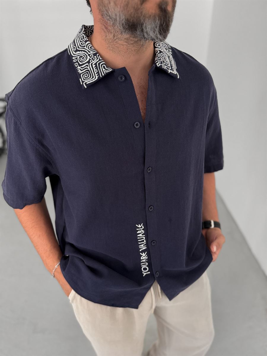 Collar Embroidered Short Sleeve Shirt