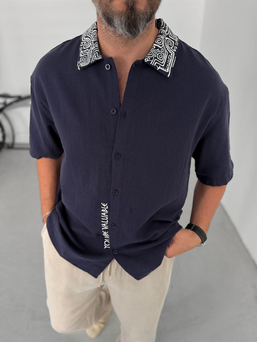 Collar Embroidered Short Sleeve Shirt