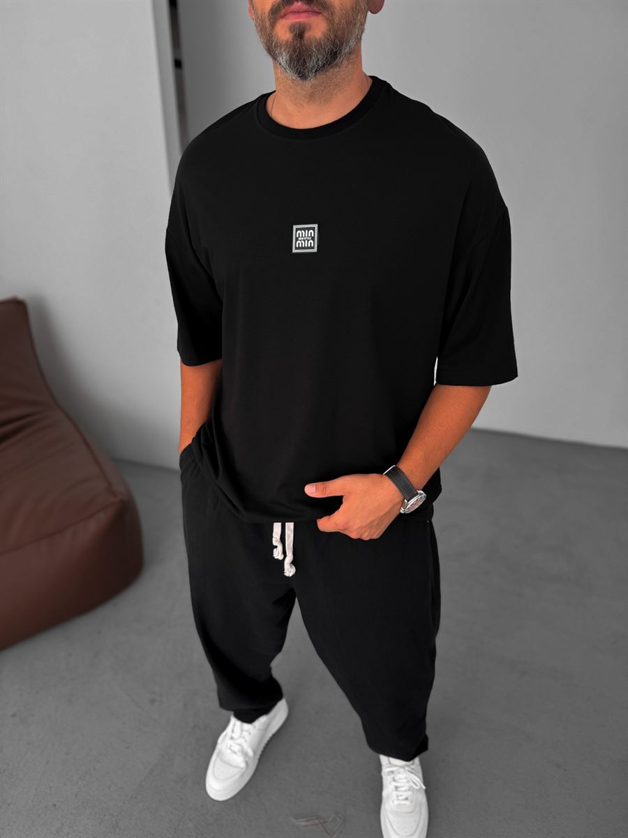 MIN Patched Oversize T-Shirt