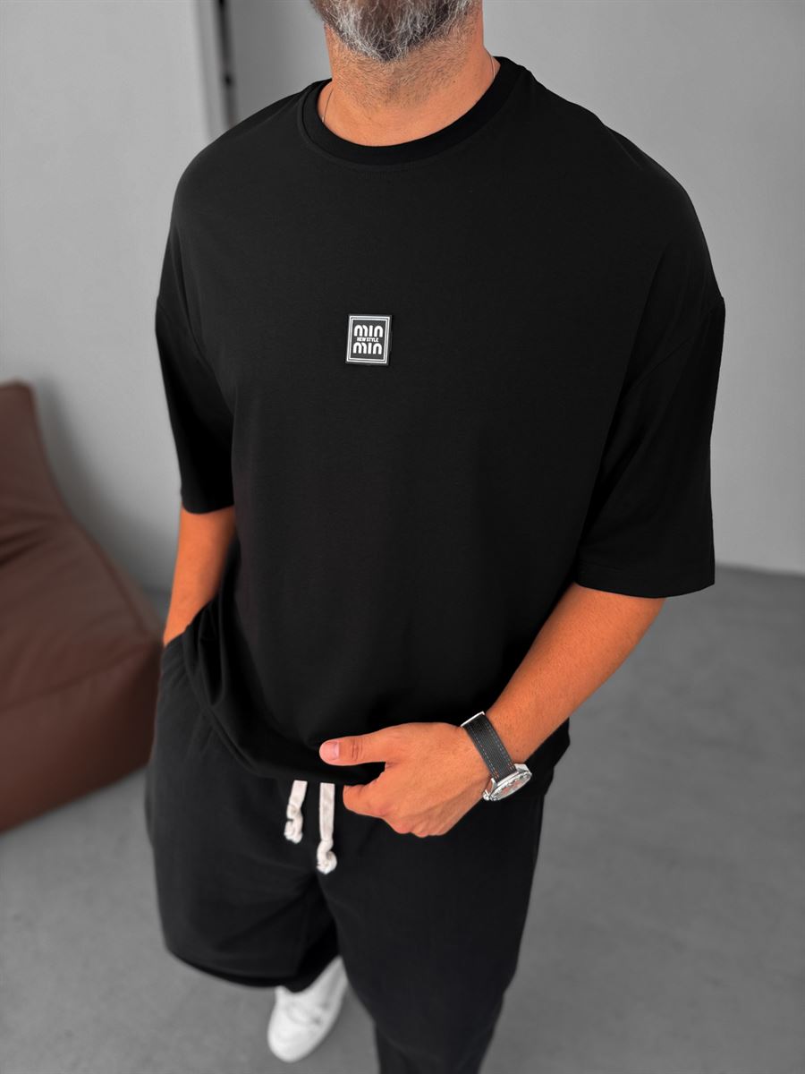 MIN Patched Oversize T-Shirt