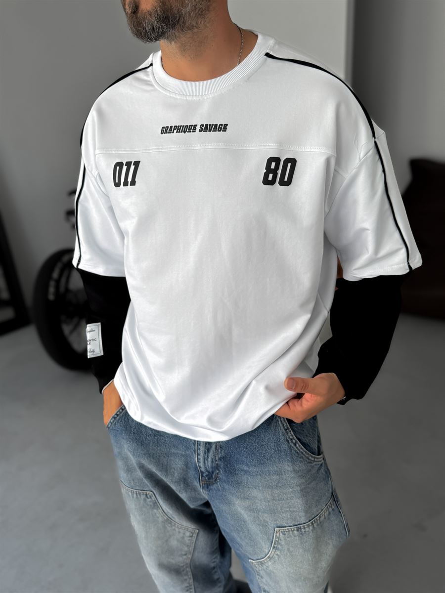 Graphique Embossed Patchwork Sweatshirt