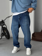 Distressed Detail Baggy Jean