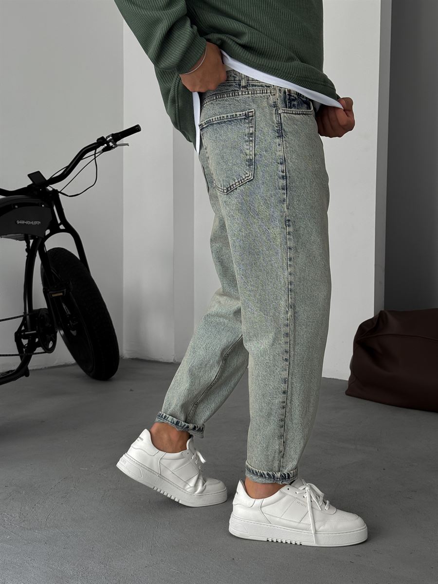 Aged Look Boyfriend Jean