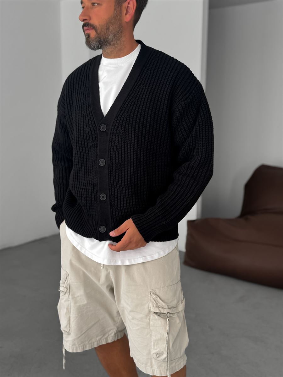Buttoned Oversize Knit Cardigan