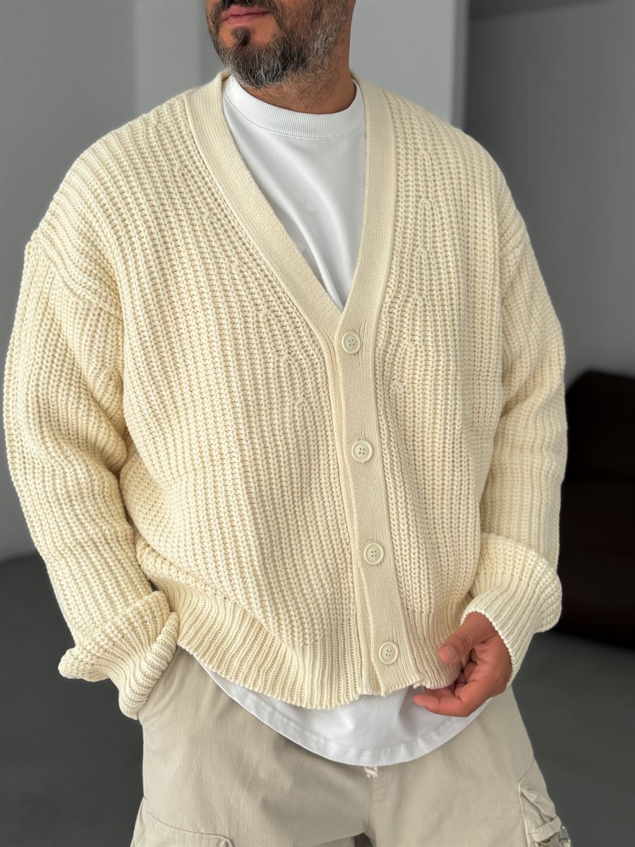 Buttoned Oversize Knit Cardigan