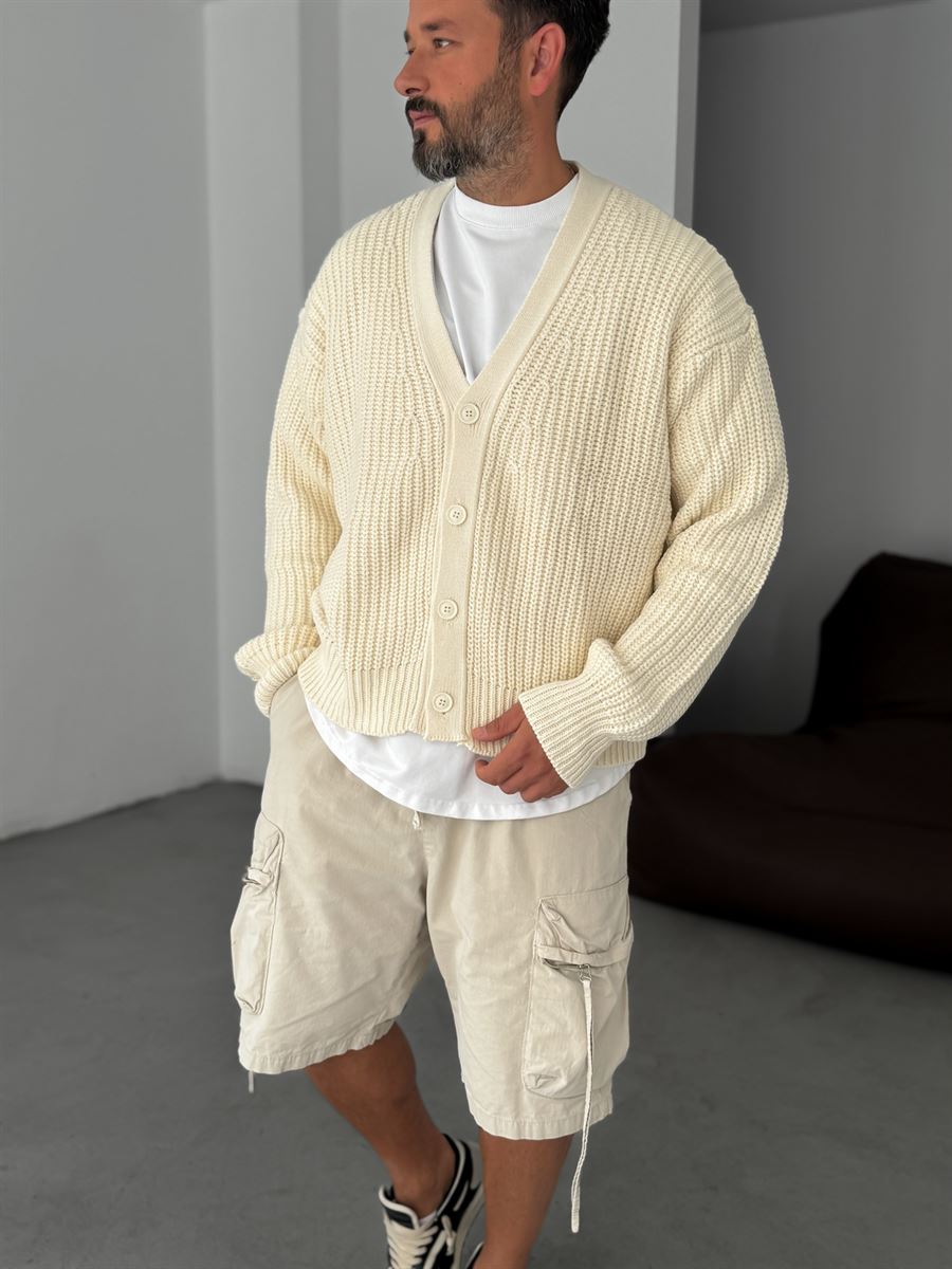 Buttoned Oversize Knit Cardigan