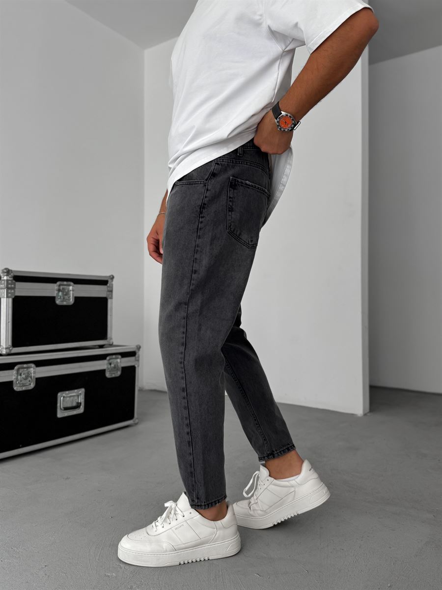 Raw Hem Washed Boyfriend