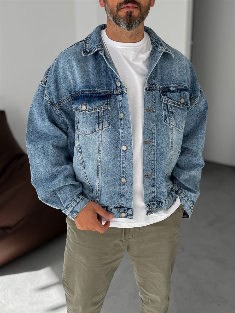 Buttoned Denim Jacket