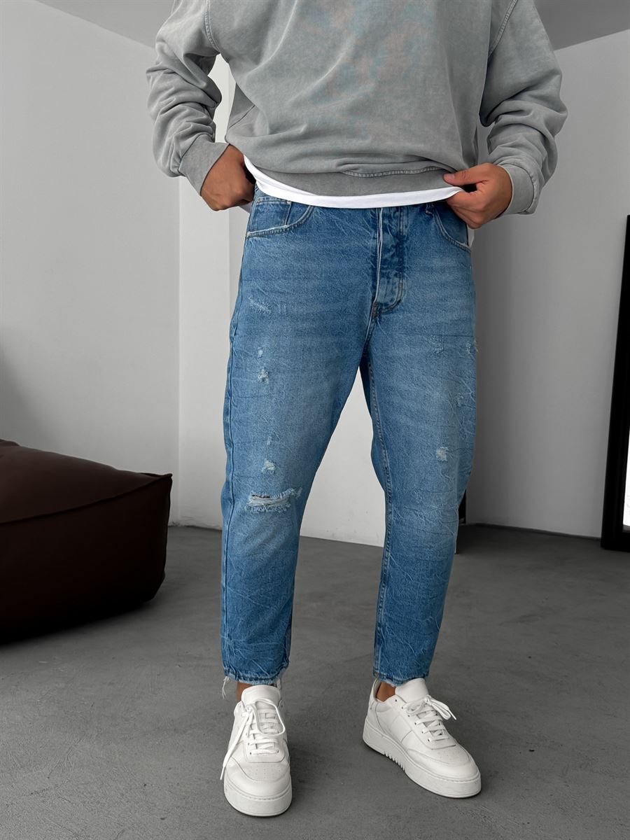 Distressed Detail Boyfriend Jean