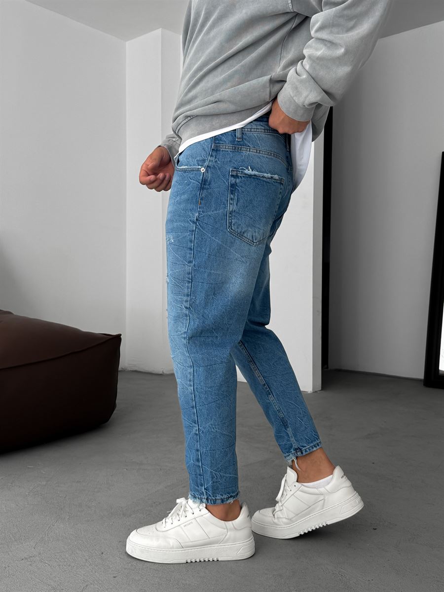 Distressed Detail Boyfriend Jean