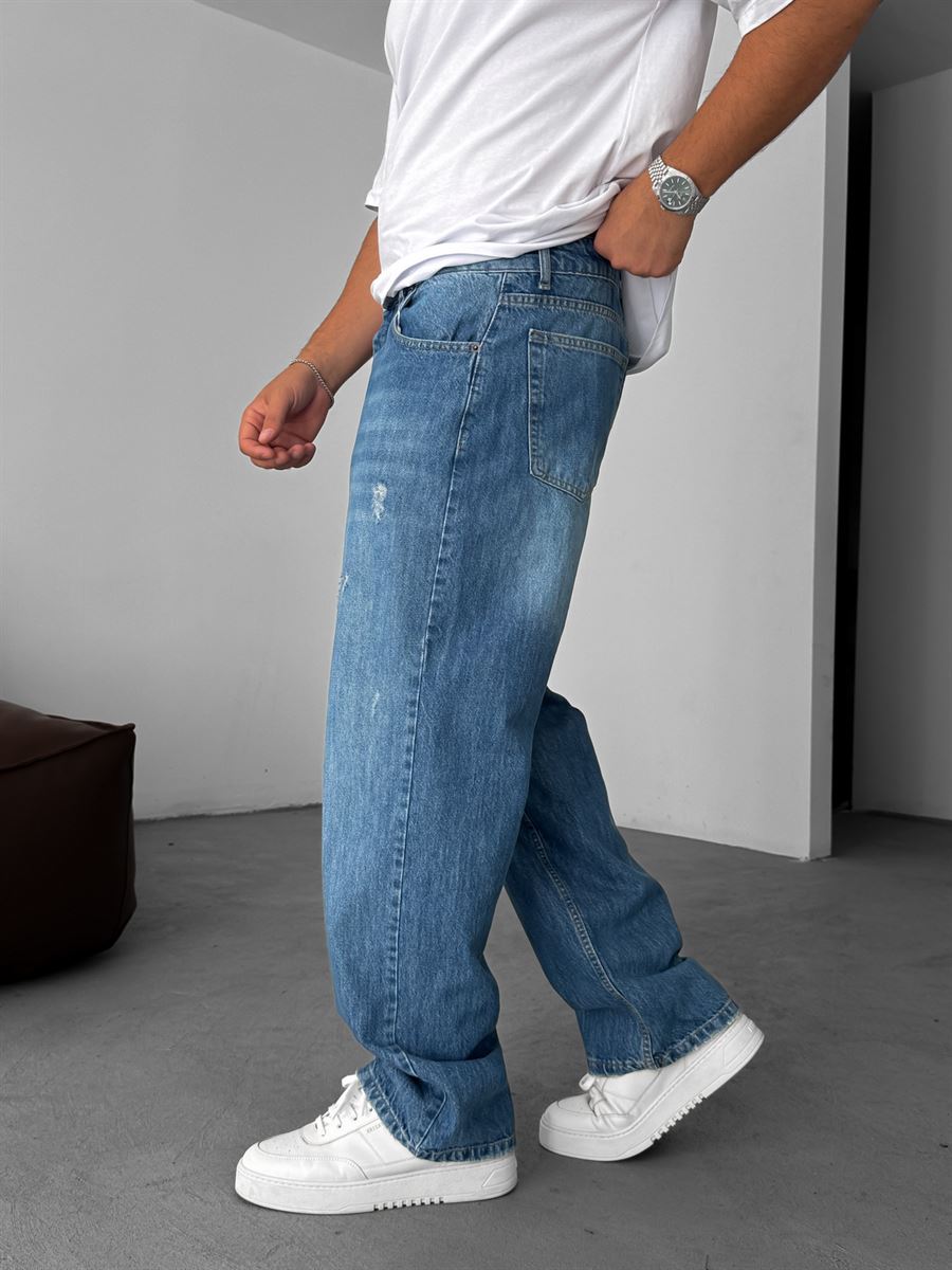 Distressed Detail Baggy Jean