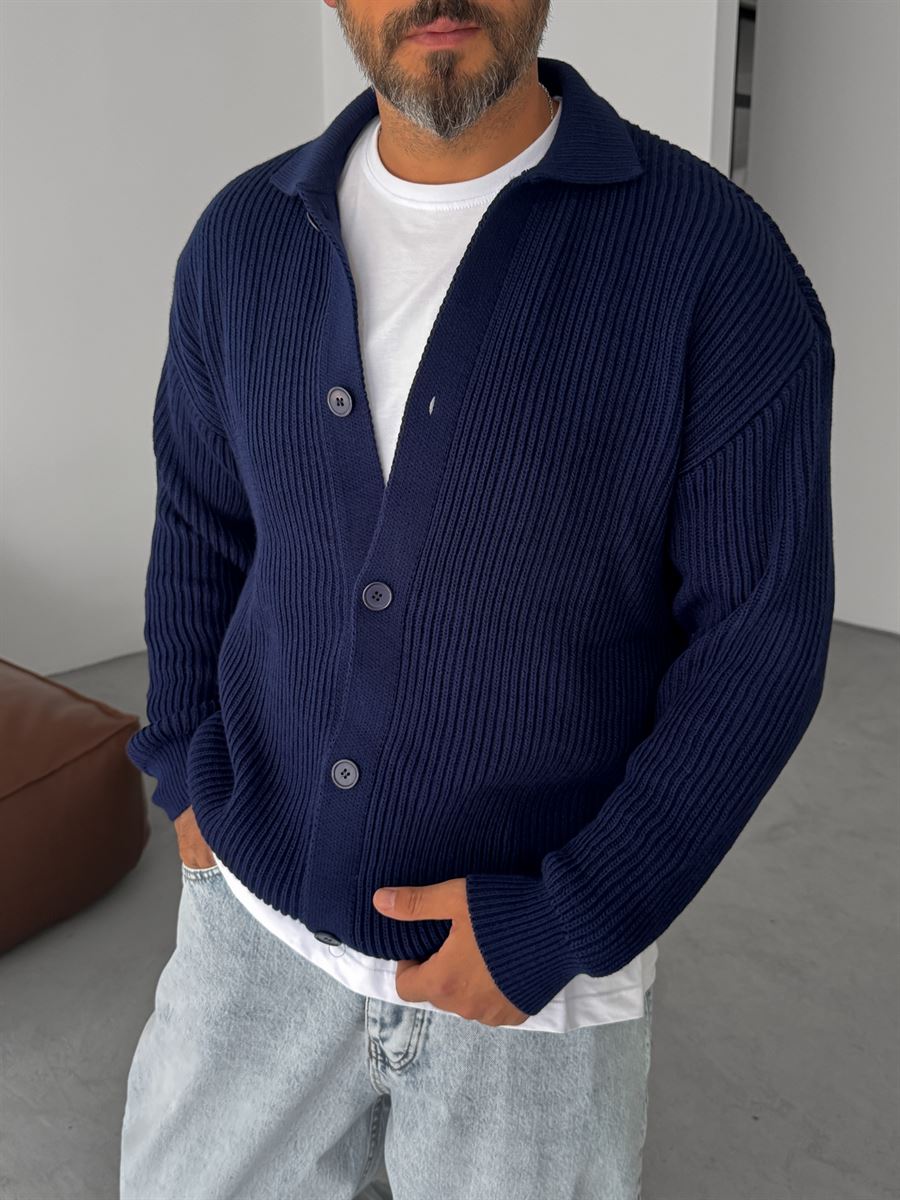 Buttoned Oversize Knit Cardigan