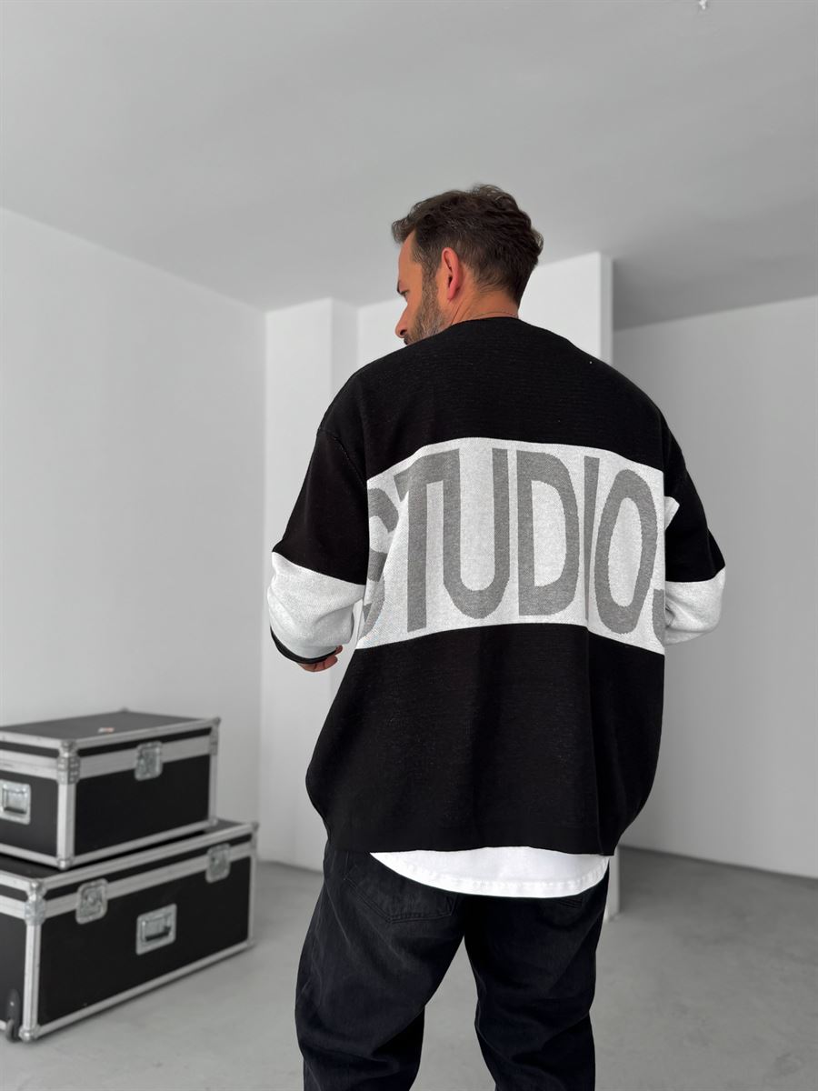 Club Embroidered Knitwear Sweatshirt