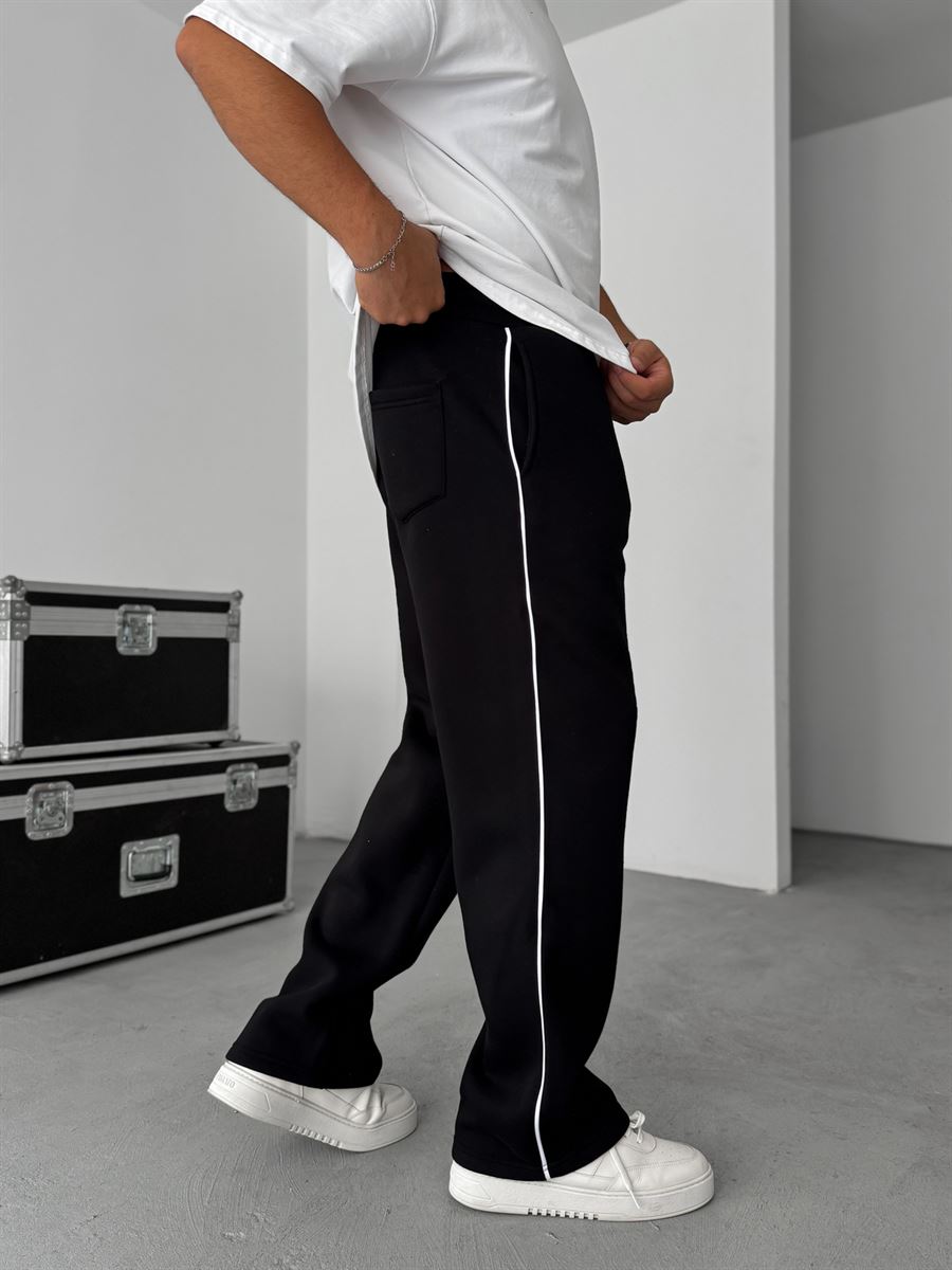 PM Embroidered Straight Leg Fleece-Lined Sweatpants